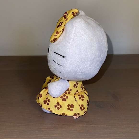 Sanrio Hello Kitty Safari Plush Stuffie - Picture 3 of 8